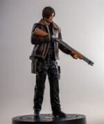 Resident Evil: Leon Figure - Image 3