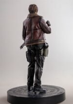 Resident Evil: Leon Figure - Image 5