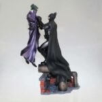 DC: Batman vs Joker Figure