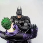 DC: Batman vs Joker Figure - Image 4