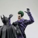 DC: Batman vs Joker Figure - Image 5