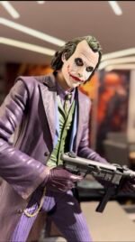 DC: Joker Figure (Dark Knight Movie) 45cm - Image 5