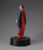 DC: Superman Figure with base Lights - Image 2