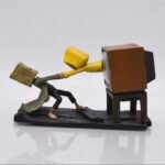 Little Nightmares Figure with Light - Image 2